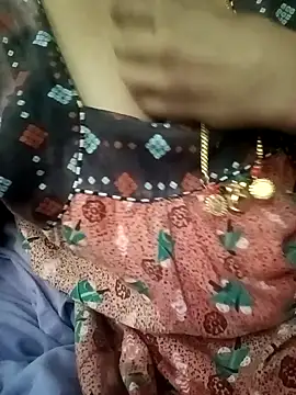 Snapshot of gunjan22 chatting on 12-16-24, 10:40 gunjan22 online show from 12-16-24, 10:40