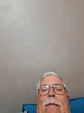 Snapshot of NawtyB1965 chatting on 09-24-25, 03:43 NawtyB1965 online show from 09-24-25, 03:43