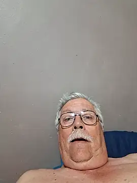 Snapshot of NawtyB1965 chatting on 10-25-25, 03:47 NawtyB1965 online show from 10-25-25, 03:47