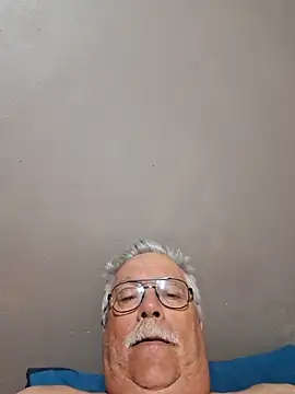 Snapshot of NawtyB1965 chatting on 10-26-25, 03:45 NawtyB1965 online show from 10-26-25, 03:45