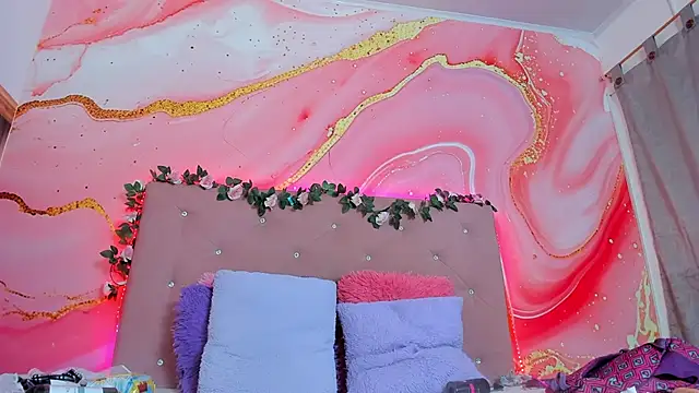 Taylor  cooper online show from 03-17-25, 10:17