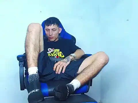 Snapshot of bab_boy_777 chatting on 12-08-24, 05:29 bab boy 777 online show from 12-08-24, 05:29