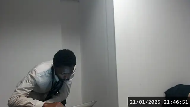 Snapshot of Mastertopdome chatting on 01-22-25, 12:48 Mastertopdome online show from 01-22-25, 12:48