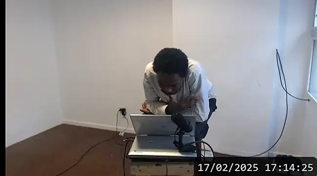 Snapshot of Mastertopdome chatting on 02-17-25, 08:15 Mastertopdome online show from 02-17-25, 08:15