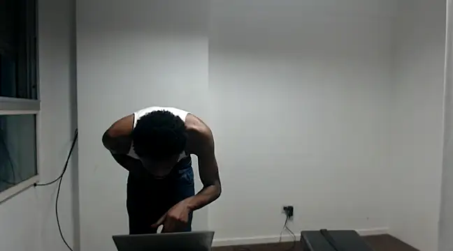 Snapshot of Mastertopdome chatting on 03-19-25, 12:04 Mastertopdome online show from 03-19-25, 12:04