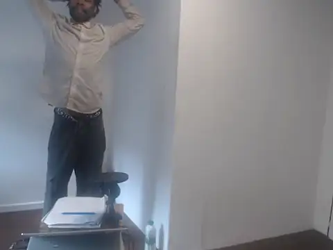 Snapshot of Mastertopdome chatting on 10-15-25, 12:49 Mastertopdome online show from 10-15-25, 12:49