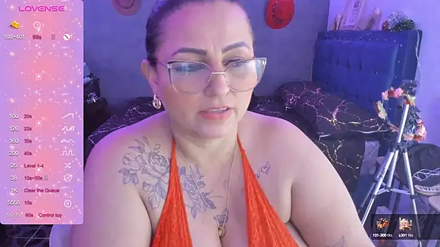 Ivonnee   online show from 12-22-24, 11:33