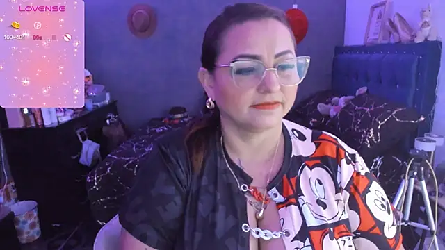 Ivonnee   online show from 01-08-25, 09:32