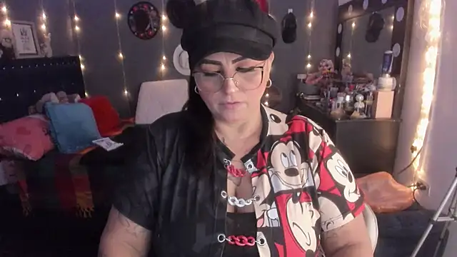 Ivonnee   online show from 03-16-25, 03:47