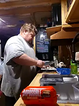 Snapshot of alienbunny chatting on 01-20-25, 12:57 alienbunny online show from 01-20-25, 12:57