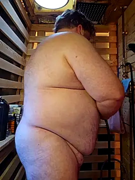 Snapshot of alienbunny chatting on 02-22-25, 08:42 alienbunny online show from 02-22-25, 08:42