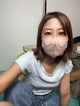 Snapshot of ayu0009rrr chatting on 05-16-26, 03:00 ayu0009rrr online show from 05-16-26, 03:00