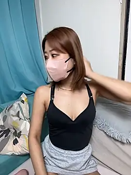 Snapshot of ayu0009rrr chatting on 05-19-26, 02:01 ayu0009rrr online show from 05-19-26, 02:01