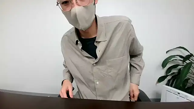 Snapshot of TakuryuJPN chatting on 12-02-24, 09:50 TakuryuJPN online show from 12-02-24, 09:50