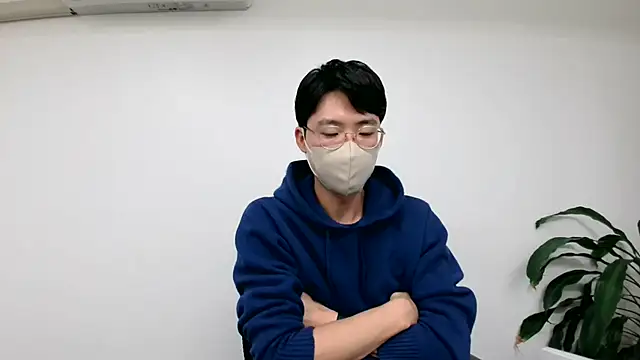 Snapshot of TakuryuJPN chatting on 12-04-24, 09:46 TakuryuJPN online show from 12-04-24, 09:46