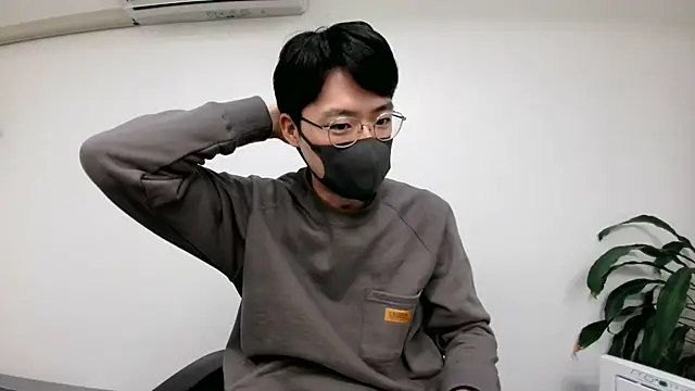 Snapshot of TakuryuJPN chatting on 12-09-24, 09:58 TakuryuJPN online show from 12-09-24, 09:58