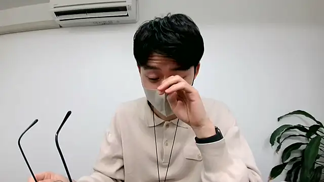 Snapshot of TakuryuJPN chatting on 12-16-24, 10:03 TakuryuJPN online show from 12-16-24, 10:03