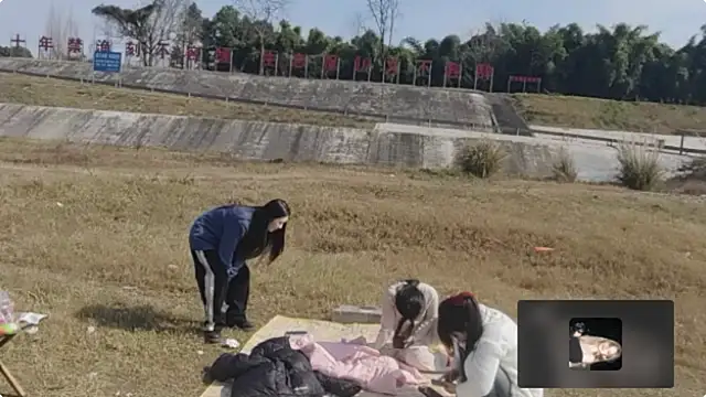 Snapshot of SS119 chatting on 01-28-25, 04:39 SS119 online show from 01-28-25, 04:39