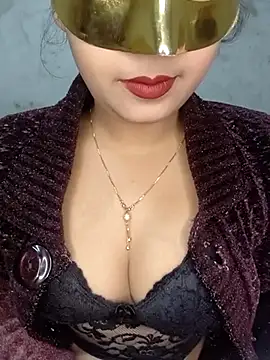 Snapshot of Shanaya_Hotty chatting on 12-17-24, 07:04 Shanaya Hotty online show from 12-17-24, 07:04