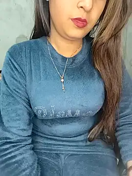 Snapshot of Shanaya_Hotty chatting on 01-07-25, 11:03 Shanaya Hotty online show from 01-07-25, 11:03