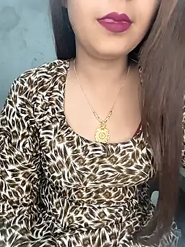Snapshot of Shanaya_Hotty chatting on 02-10-25, 07:49 Shanaya Hotty online show from 02-10-25, 07:49