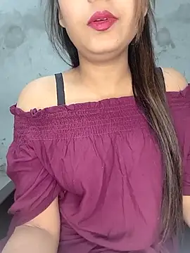 Snapshot of Shanaya_Hotty chatting on 02-16-25, 08:00 Shanaya Hotty online show from 02-16-25, 08:00
