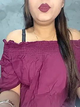 Snapshot of Shanaya_Hotty chatting on 03-18-25, 06:04 Shanaya Hotty online show from 03-18-25, 06:04