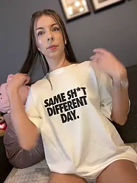 Mia Ethan online show from 02-27-25, 12:02