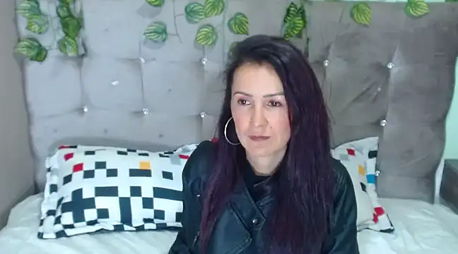 Snapshot of saray_hot202cl chatting on 01-05-25, 02:38 saray hot202cl online show from 01-05-25, 02:38