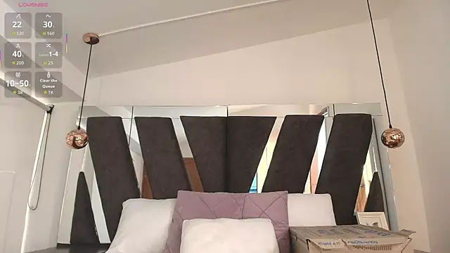 Milkdulce1 online show from 10-25-25, 01:40