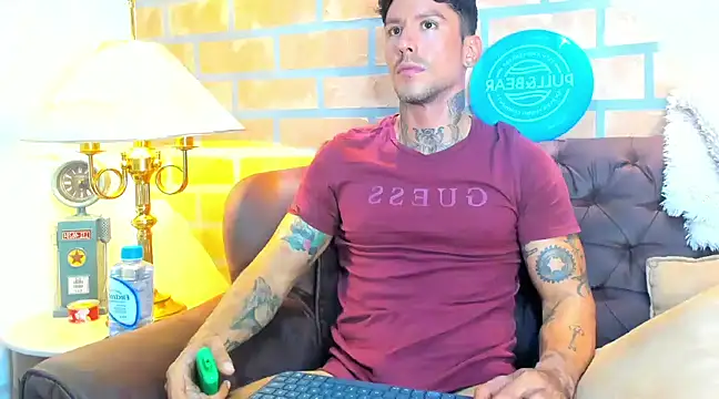 Dylanstonne online show from 02-28-25, 10:17