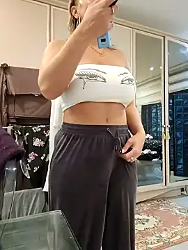 Sparkle2206 online show from 10-05-25, 11:24