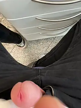 Snapshot of kareem0010 chatting on 02-21-25, 09:13 kareem0010 online show from 02-21-25, 09:13