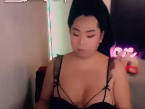 Nathalie Heartxoxo69 online show from 03-22-26, 01:14