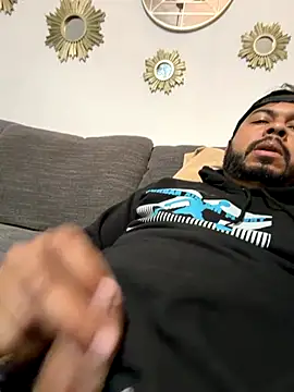 Snapshot of joselo8888 chatting on 11-17-25, 11:21 joselo8888 online show from 11-17-25, 11:21