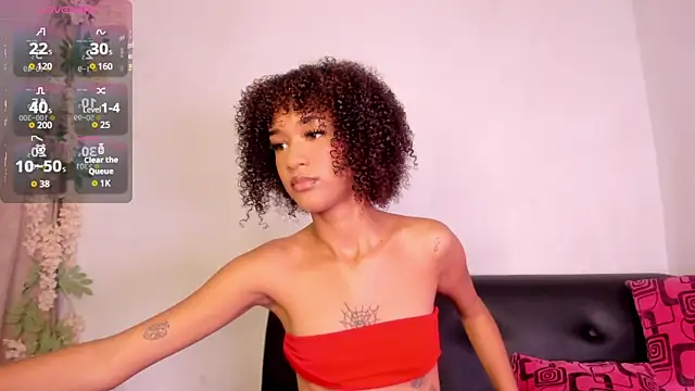 Snapshot of Ally_Parkeer_ chatting on 11-10-25, 01:10 Ally Parkeer online show from 11-10-25, 01:10