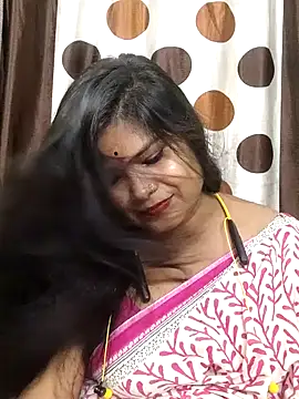 Snapshot of yoursweety09 chatting on 07-16-26, 07:58 yoursweety09 online show from 07-16-26, 07:58