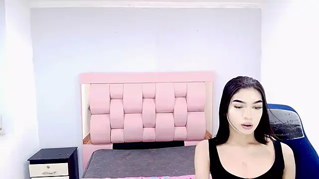 Eban Dustan online show from 10-31-25, 03:57