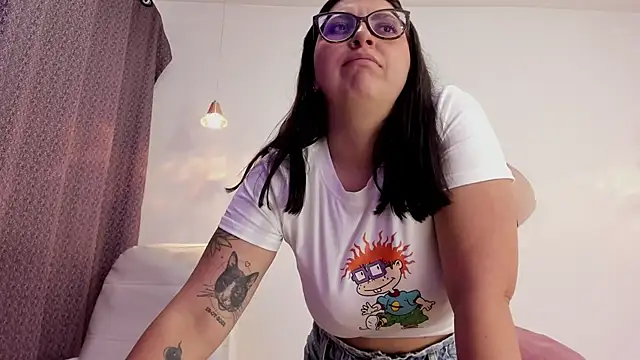 Vioolletta online show from 10-24-25, 08:27