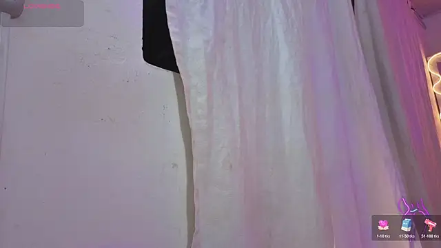 Laylafoxy tay online show from 11-24-25, 03:28