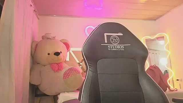 Laylafoxy tay online show from 01-06-26, 03:10