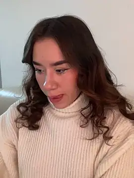 Snapshot of Im_Valen_Cute chatting on 05-03-26, 09:43 Im Valen Cute online show from 05-03-26, 09:43