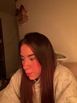 Snapshot of Im_Valen_Cute chatting on 06-03-26, 03:31 Im Valen Cute online show from 06-03-26, 03:31