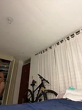 Snapshot of gabbyfoox chatting on 02-16-25, 10:54 gabbyfoox online show from 02-16-25, 10:54