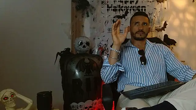 Reiko 85  online show from 10-23-25, 07:45