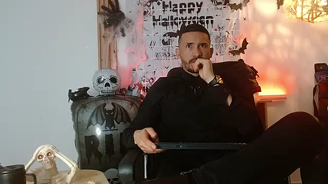 Reiko 85  online show from 10-24-25, 03:08