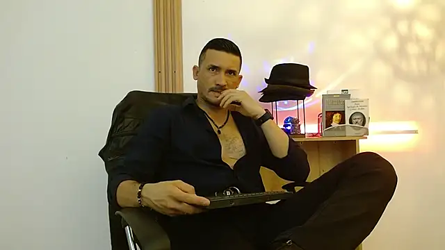 Reiko 85  online show from 11-03-25, 07:48