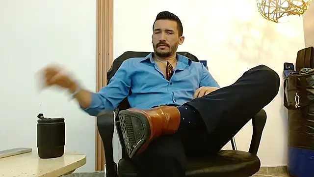 Reiko 85  online show from 11-20-25, 03:01