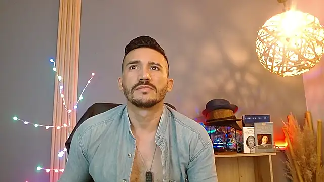 Reiko 85  online show from 03-12-26, 02:34