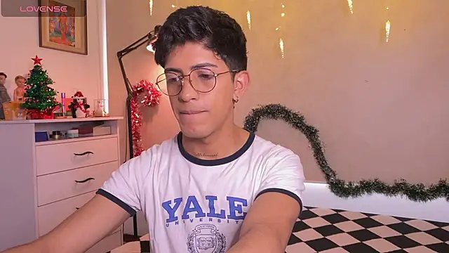 teobowny  online show from 12-17-25, 06:47